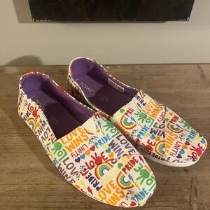 TOMS' Rainbow‎ Love Slip-On Slippers